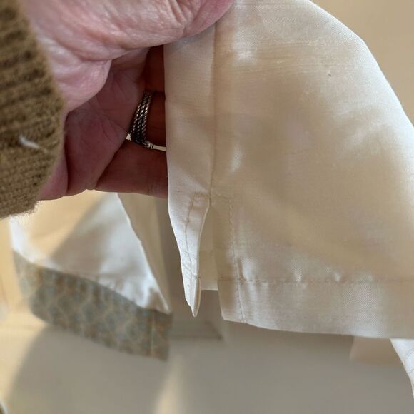 Ann Taylor 100% Silk Embroidered Cuff Sleeve Tunic White Blouse 10 New - Picture 7 of 10